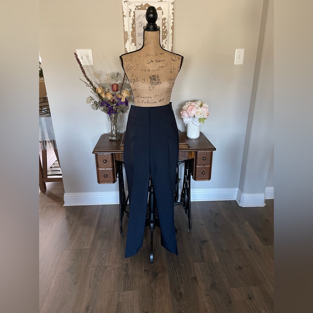 Ann Taylor ladies, straight leg slacks NWOT